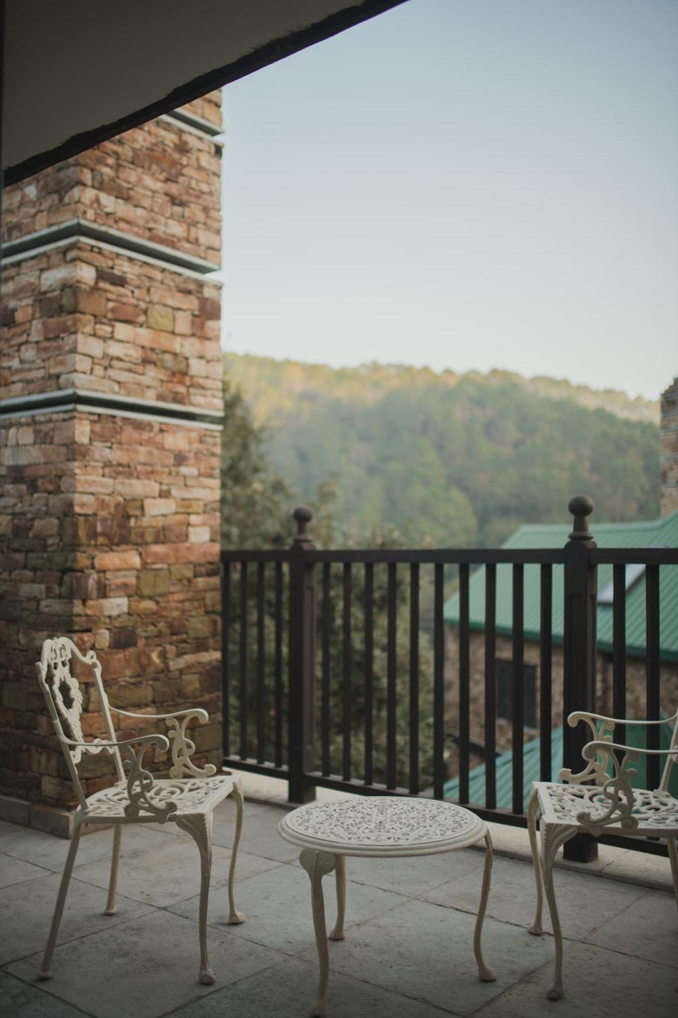 Brij Atmanya Bhowali, Nainital, A Luxury Mountain Escape المظهر الخارجي الصورة